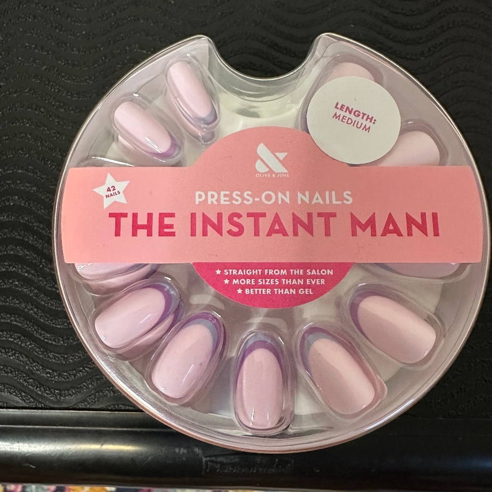 New Olive and June Press on Nails